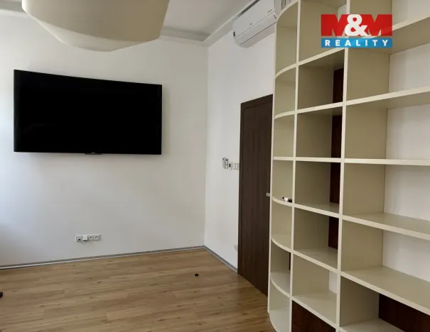 Pronájem bytu 3+kk, Pardubice - Zelené Předměstí, Na Hrádku, 80 m2