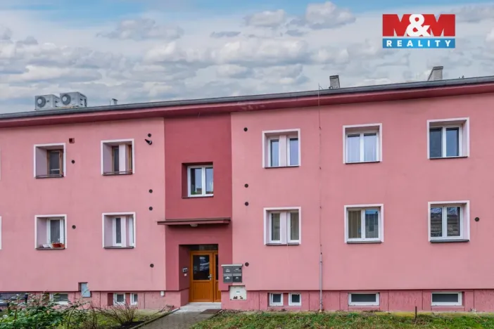 Prodej bytu 2+1, Milovice, Dukelská, 61 m2