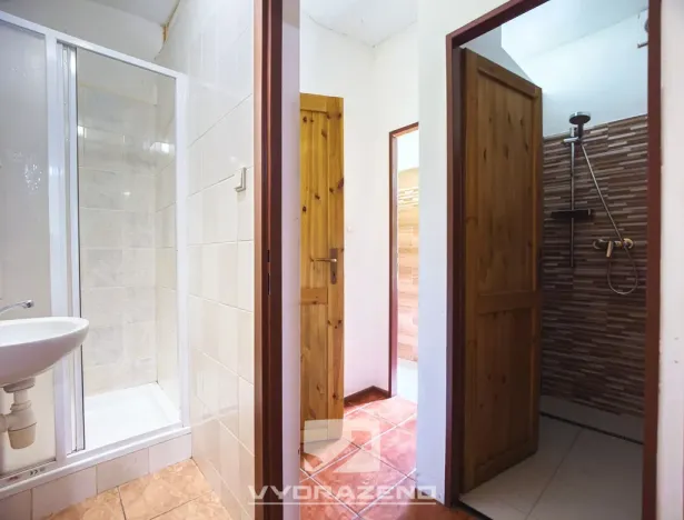 Prodej ubytování, Dolní Dvůr, 149 m2