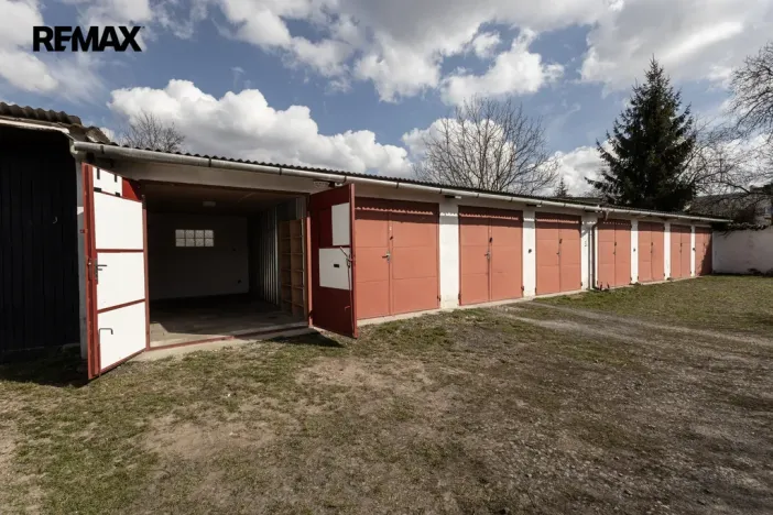 Pronájem garáže, Holešov, 16 m2