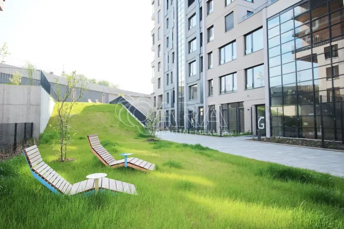 Pronájem bytu 3+kk, Praha - Smíchov, Grafická, 82 m2