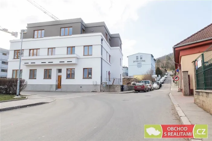 Pronájem bytu 2+kk, Praha, Na Výšince, 38 m2