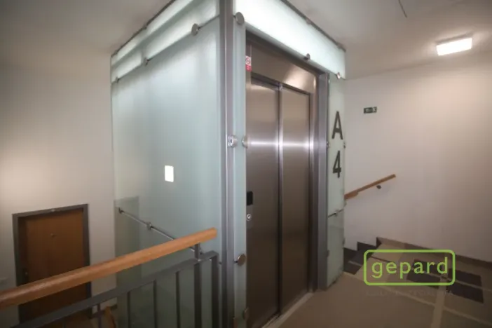 Pronájem bytu 2+kk, Praha, Fojtova, 50 m2