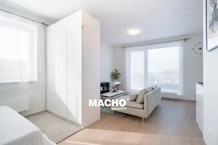 Pronájem bytu 1+kk, Hostivice, Ovesná, 36 m2
