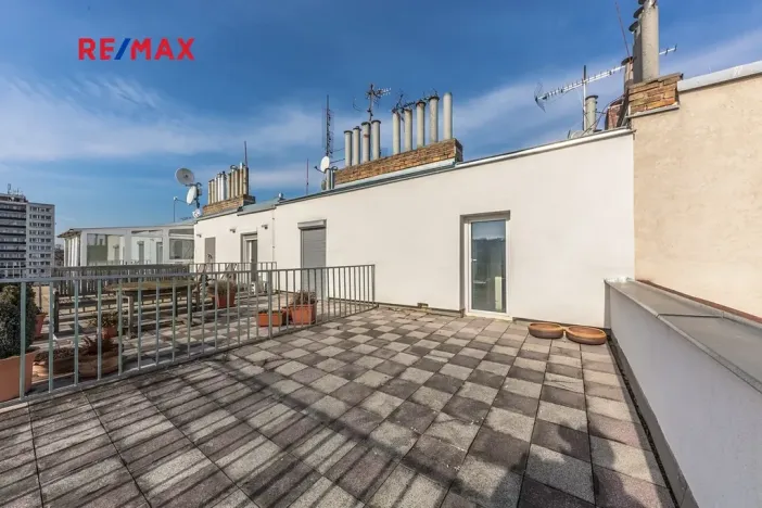 Prodej bytu 1+1, Praha - Smíchov, Holečkova, 24 m2