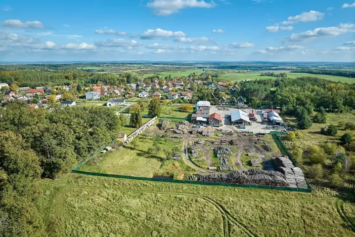 Prodej výrobních prostor, Seletice, 19535 m2