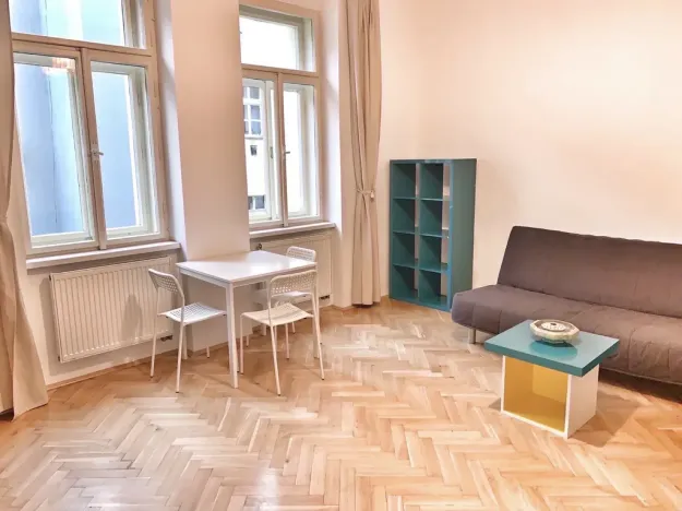 Pronájem bytu 2+kk, Praha - Smíchov, Grafická, 45 m2