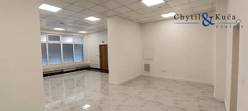 Pronájem obchodního prostoru, Přerov, Škodova, 138 m2