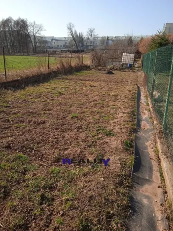 Pronájem zahrady, Kryry, 367 m2