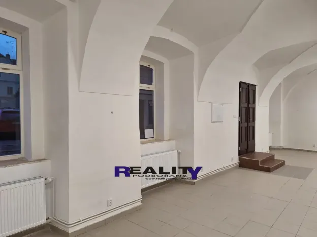 Pronájem obchodního prostoru, Žatec, Poděbradova, 145 m2