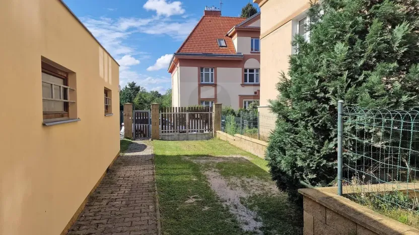 Pronájem bytu 3+1, Praha - Košíře, Nad zámečkem, 84 m2