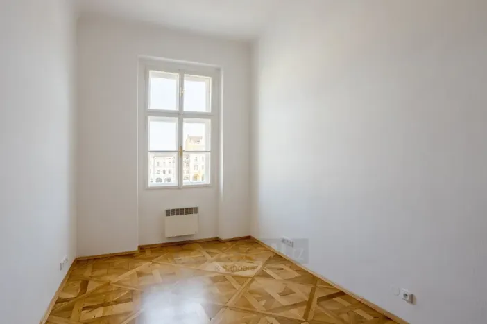 Pronájem bytu 2+1, České Budějovice - České Budějovice 1, nám. Přemysla Otakara II., 103 m2