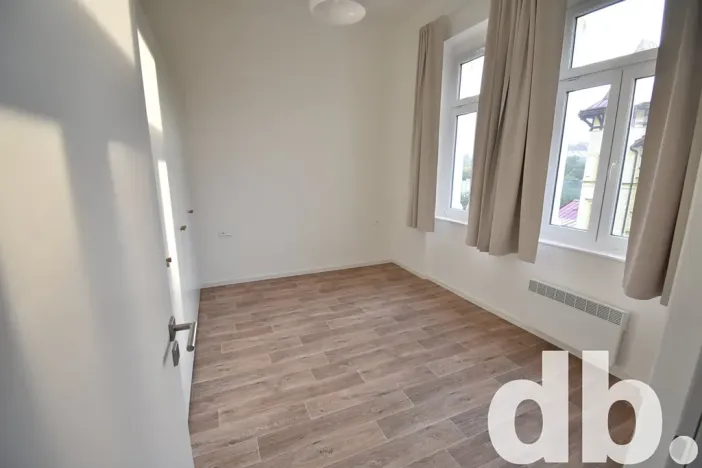 Pronájem bytu 3+kk, Karlovy Vary, Táborská, 80 m2