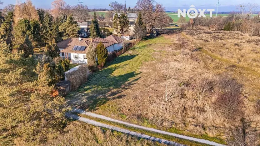 Prodej pozemku pro bydlení, Choltice, 2042 m2