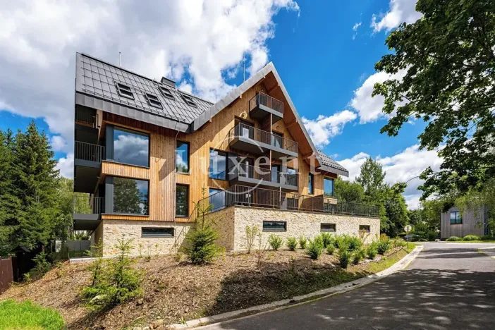 Pronájem obchodního prostoru, Harrachov, 108 m2