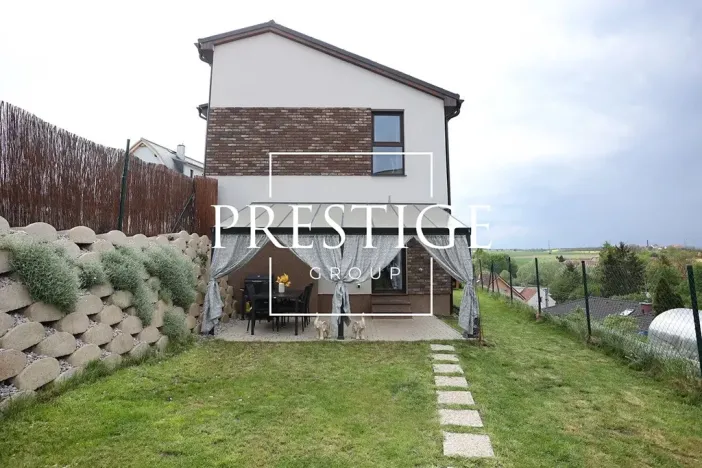 Pronájem rodinného domu, Stehelčeves, U Hřiště, 120 m2