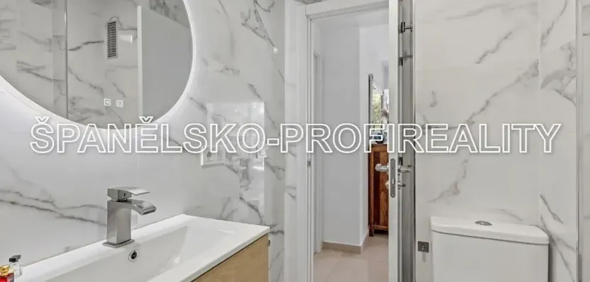 Prodej bytu 3+kk, Alicante, Španělsko, 63 m2