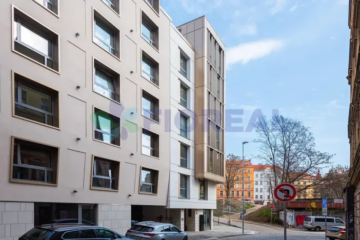 Pronájem bytu 2+kk, Praha - Vršovice, Krymská, 39 m2