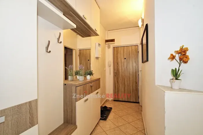 Pronájem bytu 2+1, Dobšice, V Zahradách, 60 m2