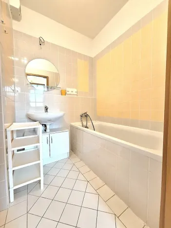 Pronájem bytu 3+kk, Praha - Vysočany, Za Lidovým domem, 58 m2