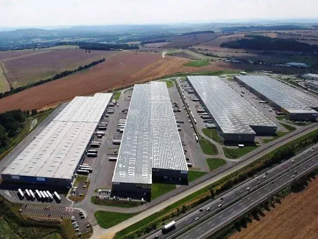 Pronájem skladu, Strančice, 23569 m2