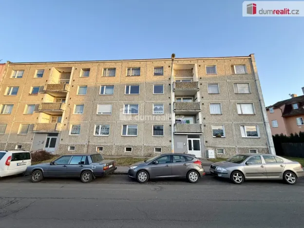 Prodej bytu 4+1, Karlovy Vary - Dvory, 1. máje, 83 m2