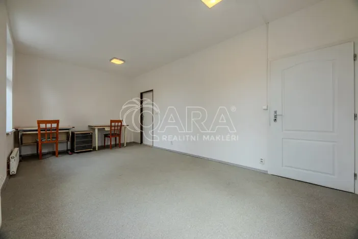 Pronájem obchodního prostoru, Vestec, Vestecká, 252 m2