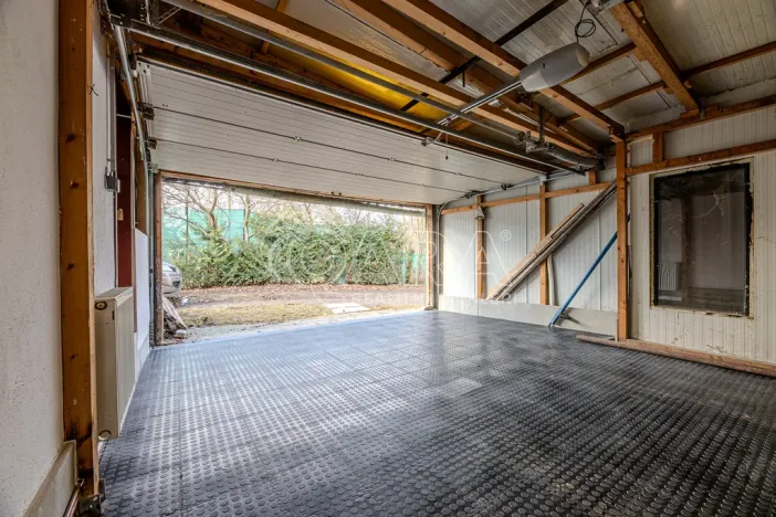 Pronájem obchodního prostoru, Vestec, Vestecká, 252 m2