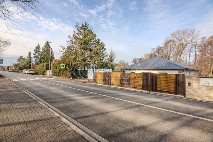 Pronájem obchodního prostoru, Vestec, Vestecká, 252 m2