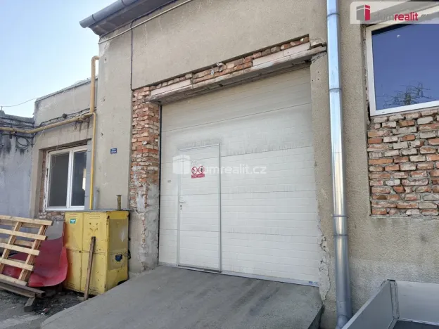 Pronájem skladu, Podivín, Husova, 30 m2