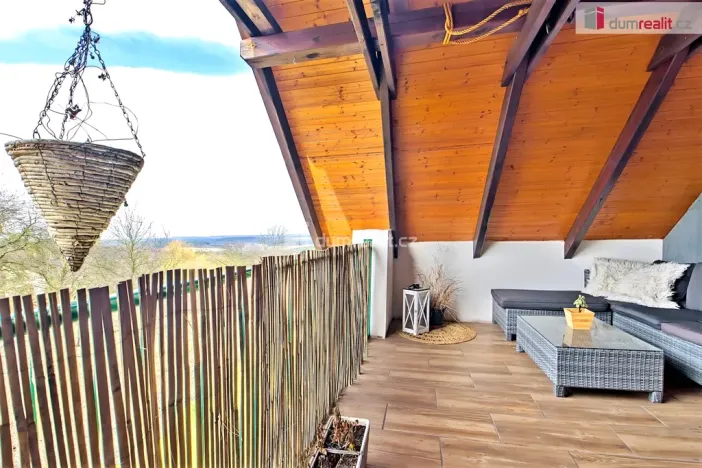 Prodej rodinného domu, Hostín, 210 m2