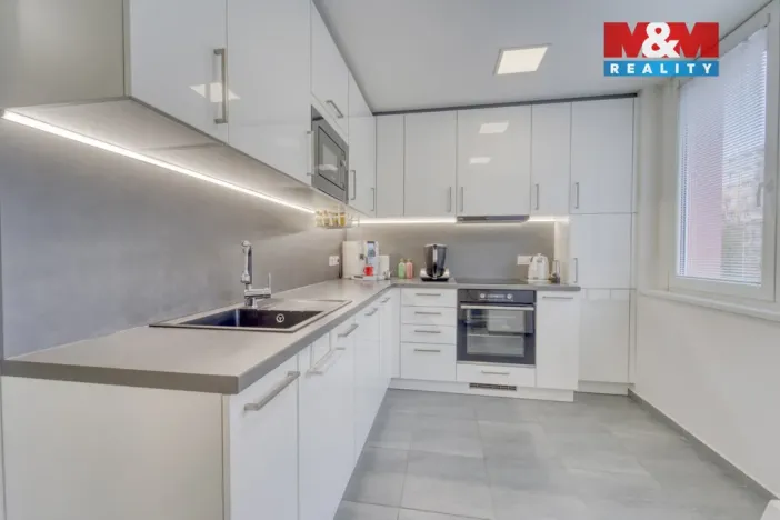 Prodej bytu 4+1, Plzeň - Severní Předměstí, Sokolovská, 80 m2