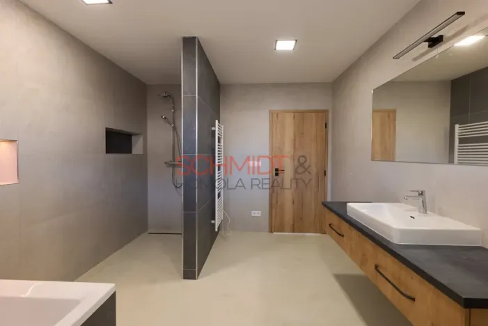 Prodej rodinného domu, Dambořice, Spálená, 196 m2