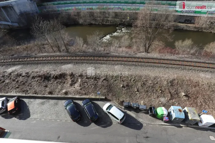 Prodej bytu 2+1, Karlovy Vary, nábřeží Jana Palacha, 63 m2