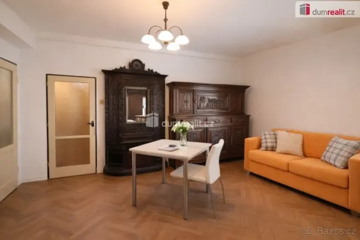 Prodej bytu 2+1, Karlovy Vary, nábřeží Jana Palacha, 63 m2