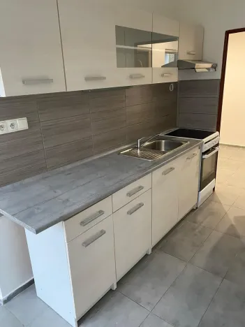 Pronájem bytu 3+1, Děčín - Děčín VI-Letná, 72 m2