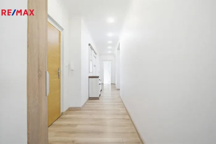 Prodej bytu 2+1, Karlovy Vary, Koptova, 78 m2