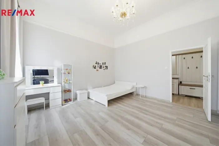 Prodej bytu 2+1, Karlovy Vary, Koptova, 78 m2