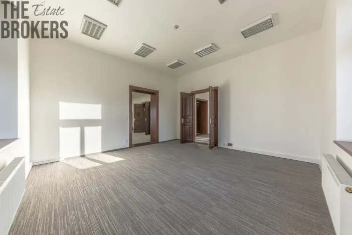 Pronájem kanceláře, Liberec - Liberec I-Staré Město, Vítězná, 230 m2