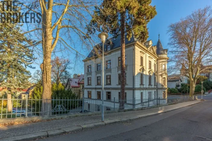 Pronájem kanceláře, Liberec - Liberec I-Staré Město, Vítězná, 230 m2