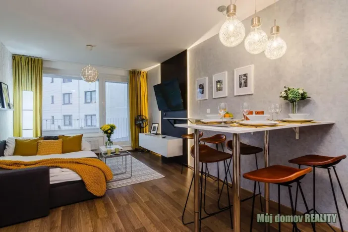 Pronájem bytu 2+kk, Praha - Střížkov, Zakšínská, 52 m2