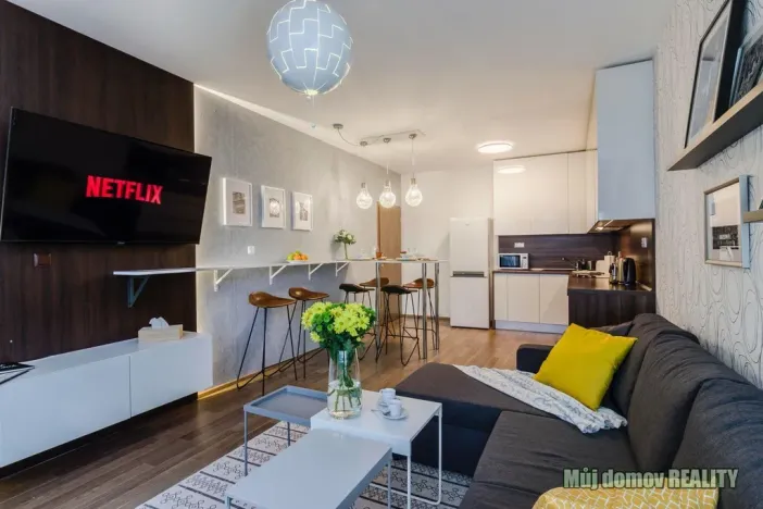 Pronájem bytu 2+kk, Praha - Střížkov, Zakšínská, 52 m2