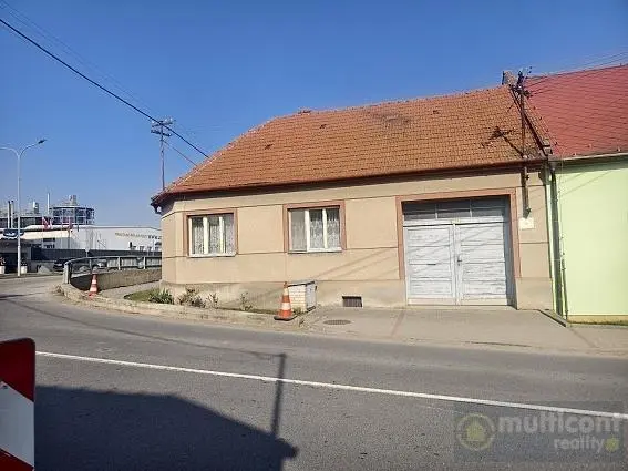 Prodej rodinného domu, Komořany, 75 m2