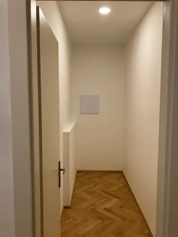 Pronájem bytu 1+kk, Praha - Karlín, Thámova, 44 m2