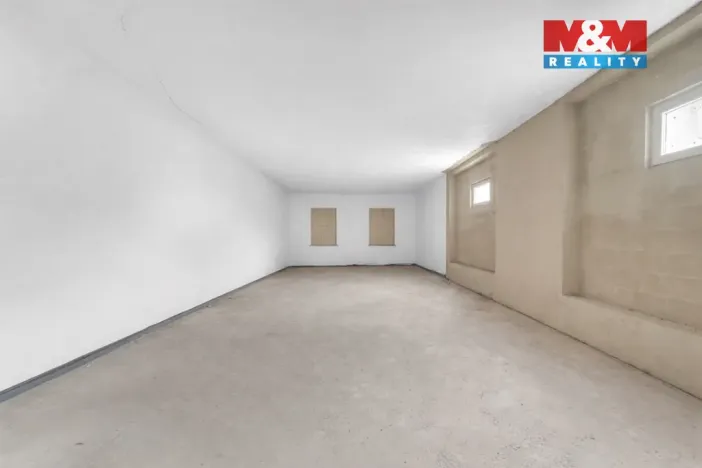 Prodej rodinného domu, Chomutice, 260 m2