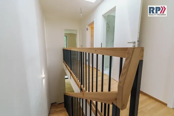 Prodej bytu 5+kk, Praha - Klánovice, U trativodu, 146 m2