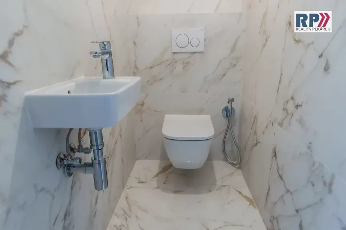 Prodej vily, Praha - Klánovice, U trativodu, 146 m2