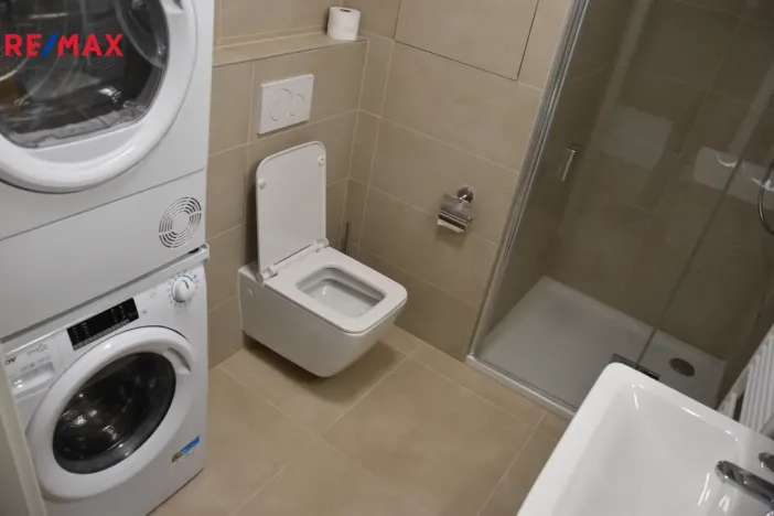 Pronájem bytu 1+kk, Znojmo, Jarošova, 33 m2