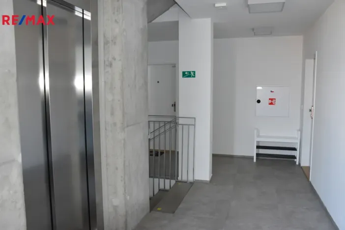 Pronájem bytu 1+kk, Znojmo, Jarošova, 33 m2