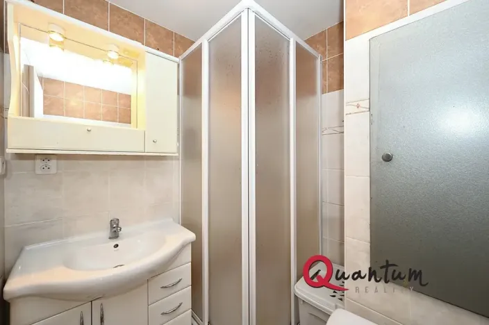 Pronájem bytu 2+kk, Praha - Modřany, Urbánkova, 41 m2